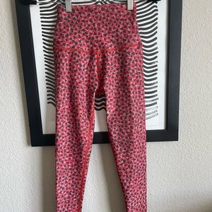 Beyond Yoga heart Leggings